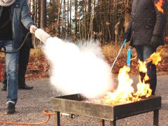 Dinas Damkar Bangka Selatan Amankan Kebocoran di Gedung DPRD