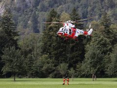 Dinas Damkar Bangka Selatan Padamkan Kebakaran Di Sekolah